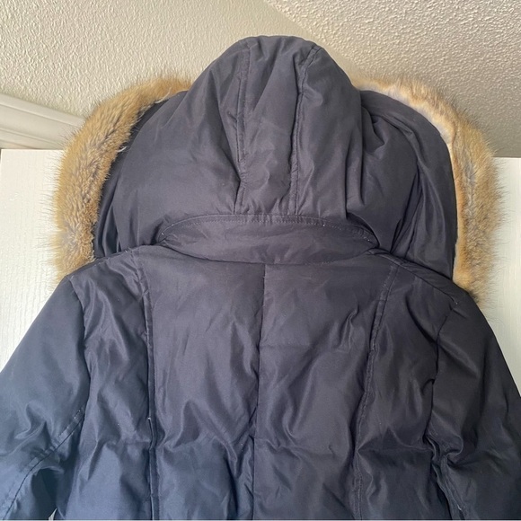 Aritzia Parka Goose Down Asymmetrical Faux Fur Hood Fall Winter Black XXS GUC - Picture 11 of 13